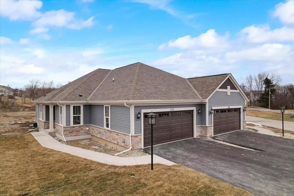 Jackson, WI 53037,W204N17635 Laurel Pl Unit 401