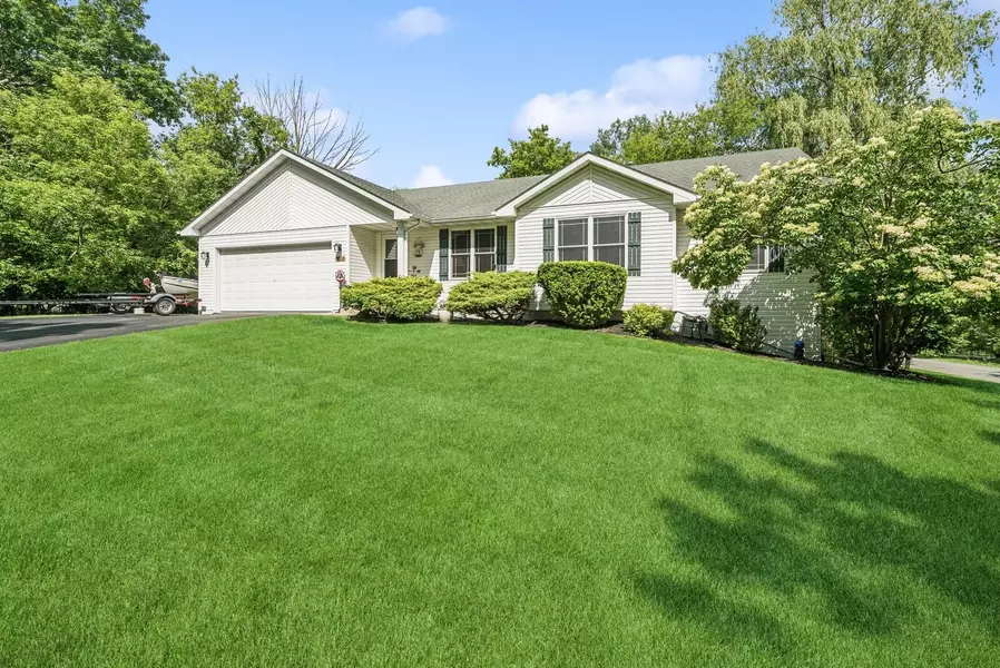 N3214 Robin Rd, Geneva, WI 53147