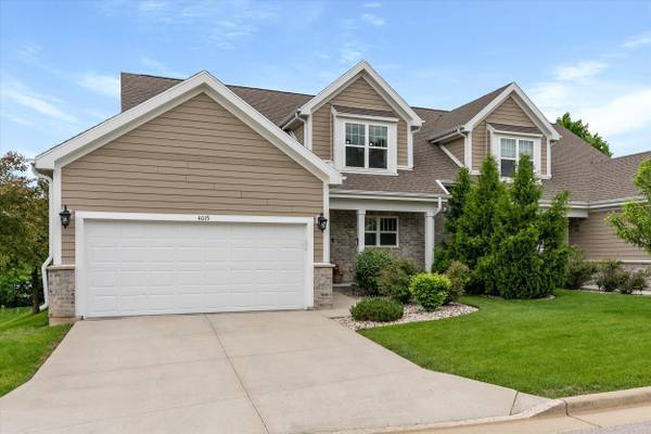 4015 Wyndham Pointe Cir, Brookfield, WI 53005