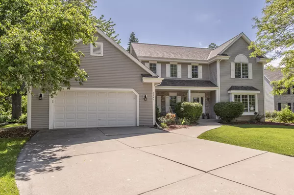 Franklin, WI 53132,7949 S Legend Creek Ct