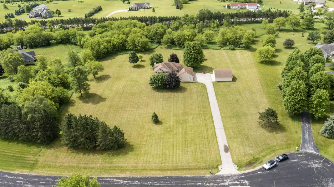 W1203 Wolf Way, East Troy, WI 53149