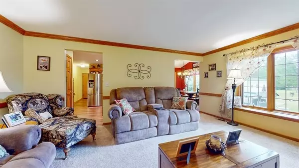 Spring Prairie, WI 53105,N6560 Paradise Dr