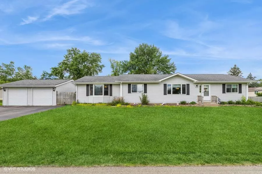 N1135 Sandalwood Dr, Bloomfield, WI 53128