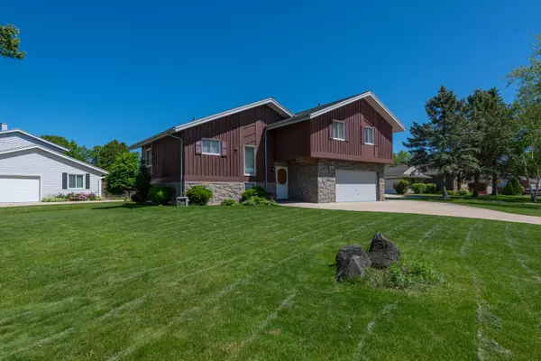 Oak Creek, WI 53154,9350 S Burrell St