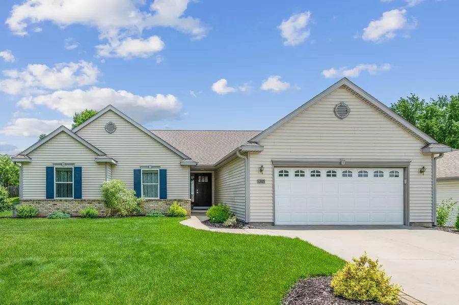 1305 Lee Ave, West Bend, WI 53090