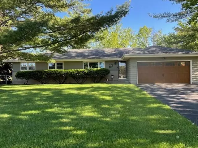 New Berlin, WI 53151,15613 W Riviera Dr