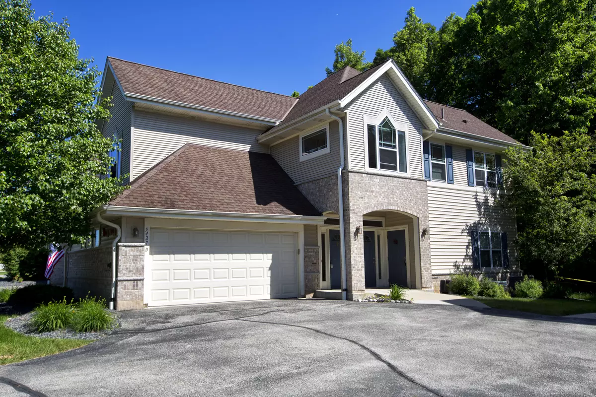 Franklin, WI 53132,5427 W Cobblestone Way Unit D