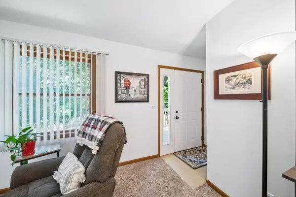 Twin Lakes, WI 53181,211 Oak Ct