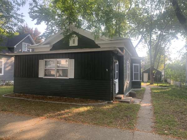 1516 Charles St -, La Crosse, WI 54603