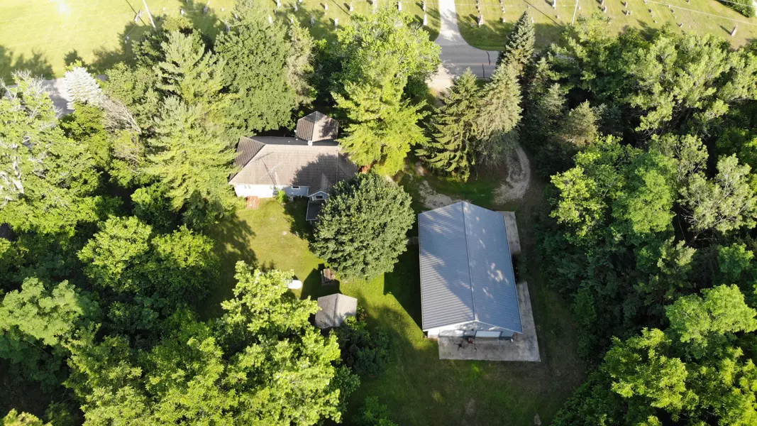 6256 Sheridan Springs Rd, Lyons, WI 53105