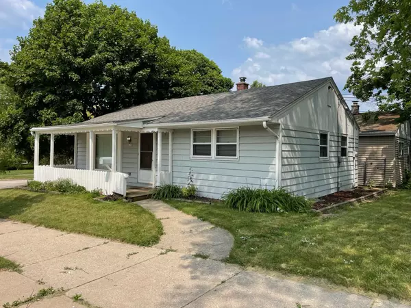 4306 S Kingan Ave, Cudahy, WI 53110