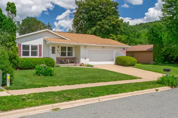 1405 Lake St, Onalaska, WI 54650