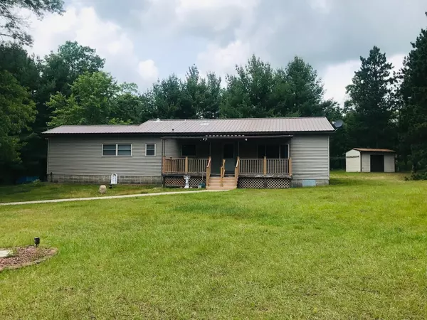 W7630 Dakota Cir, Springfield, WI 53964