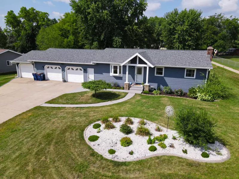 2125 Craig Ln W, Onalaska, WI 54650