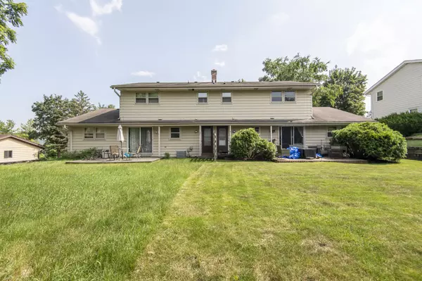 Franklin, WI 53132,6632 W Charles Ct Unit 6634