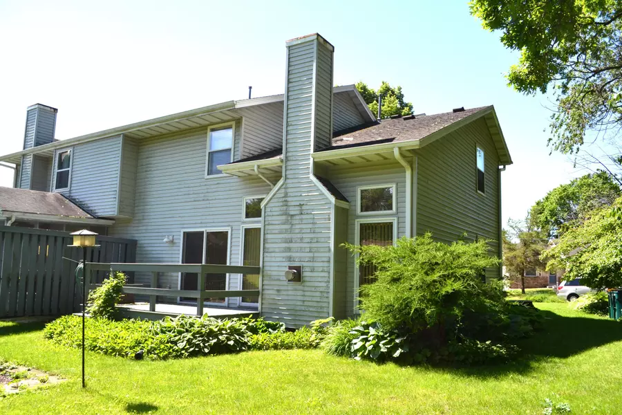 1012 Caswell St, Fort Atkinson, WI 53538