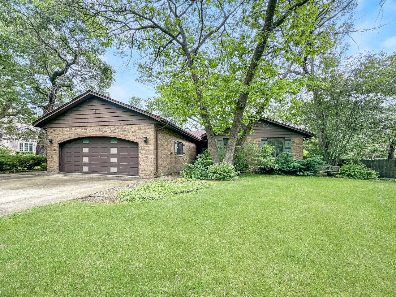 8821 3rd Ave,  Pleasant Prairie,  WI 53158