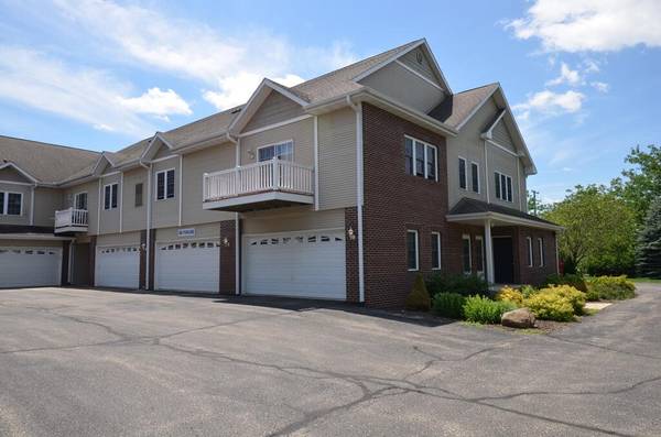 215 E Clay St, Whitewater, WI 53190