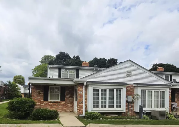 Greenfield, WI 53220,4910 W Colonial Ct