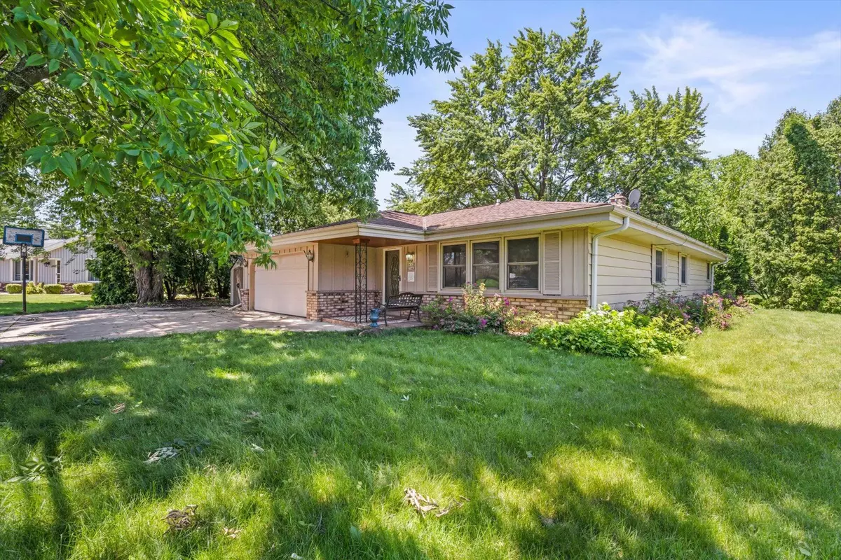 Muskego, WI 53150,W163S7463 Charlotte Ct