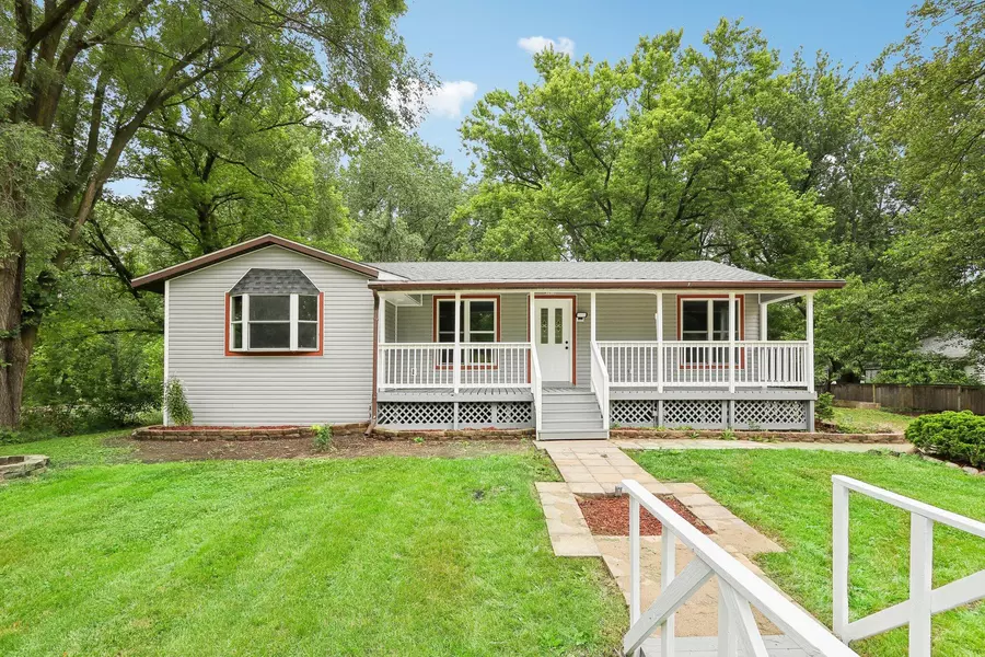 W7576 Ethelyn Dr, Richmond, WI 53115