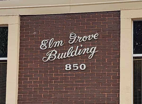 Elm Grove, WI 53122,850 Elm Grove Rd Unit 16