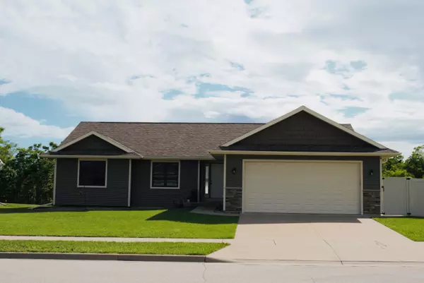 1618 Cherry Ln S, Holmen, WI 54636