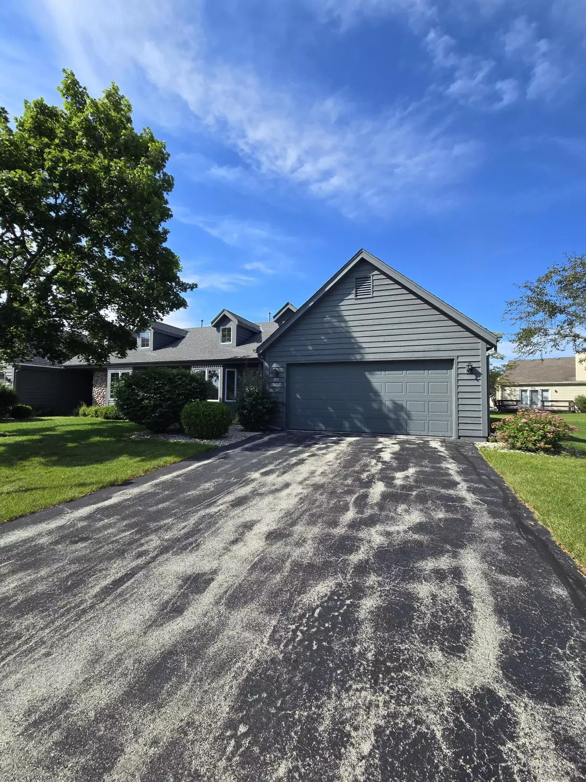 Germantown, WI 53022,N98W17950 Bramblewood Ct