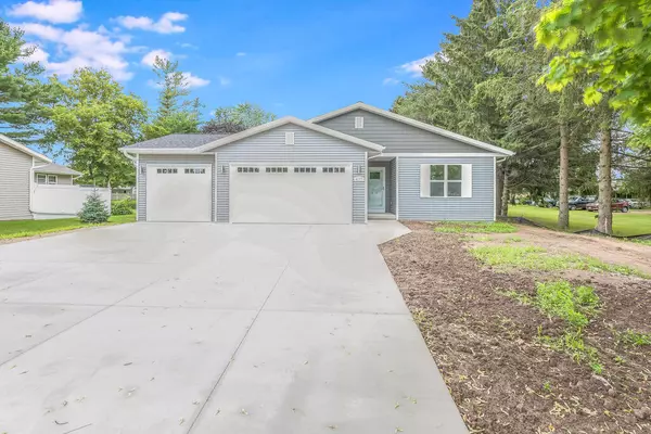 4227 Mishicot Rd, Two Rivers, WI 54241