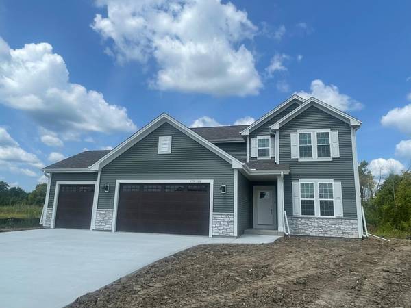 N75W17780 Woody Ln, Menomonee Falls, WI 53051