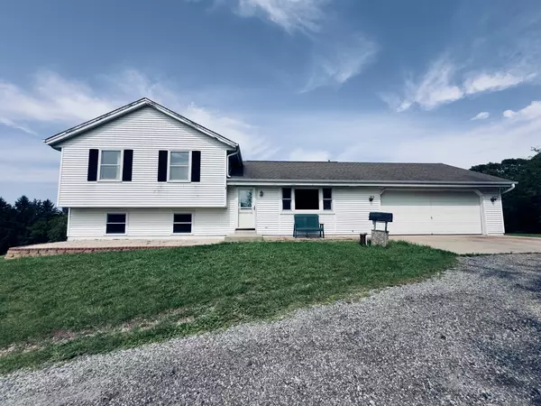 Wales, WI 53183,318 Porthamel Ct