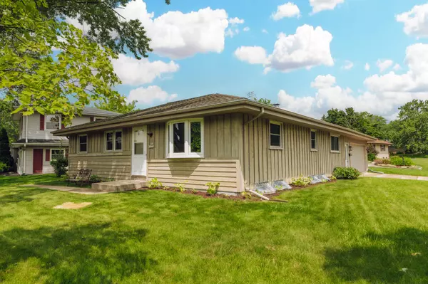 N86W14758 Menomonee River Pkwy, Menomonee Falls, WI 53051