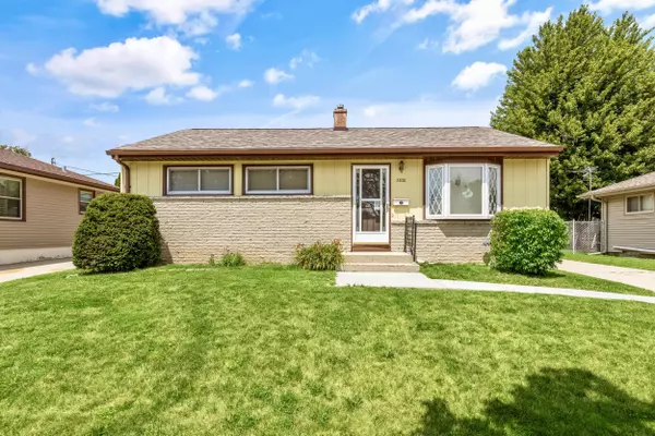 3820 E Klieforth Ave, Cudahy, WI 53110