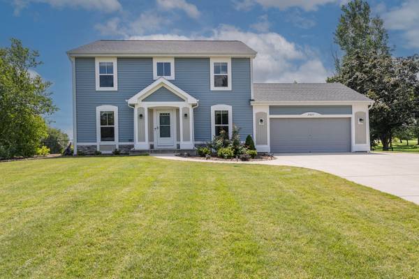 N69W25877 Brighton Dr, Lisbon, WI 53089