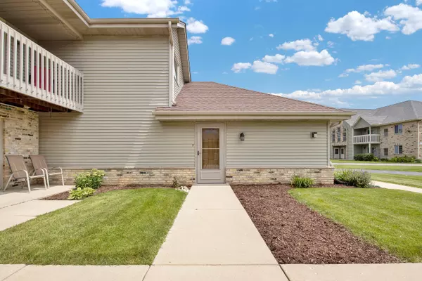 Oak Creek, WI 53154,3646 E Barbara Ct Unit 7