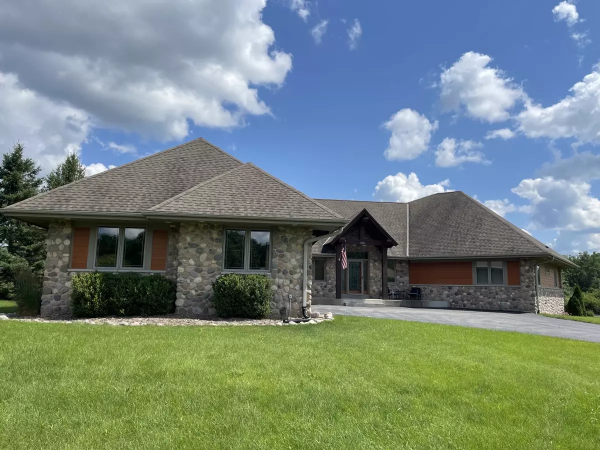 North Prairie, WI 53153,229 Cypress Pt