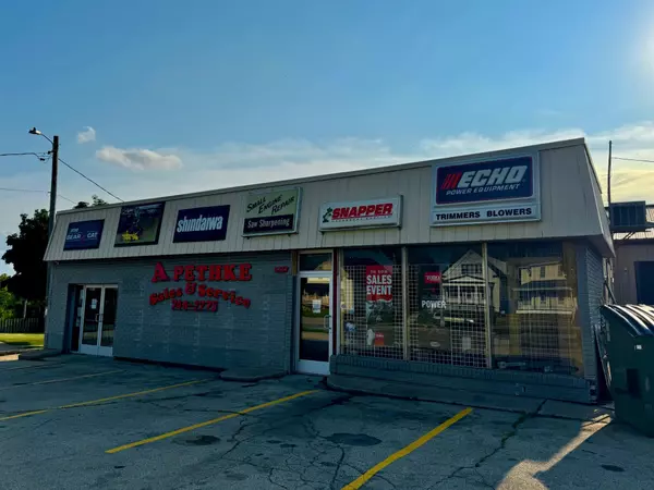 4337 S Howell Ave, Milwaukee, WI 53207