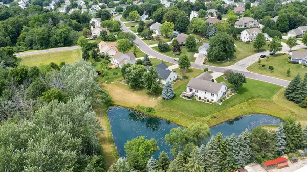 N101W14201 Sunberry Rd,  Germantown,  WI 53022