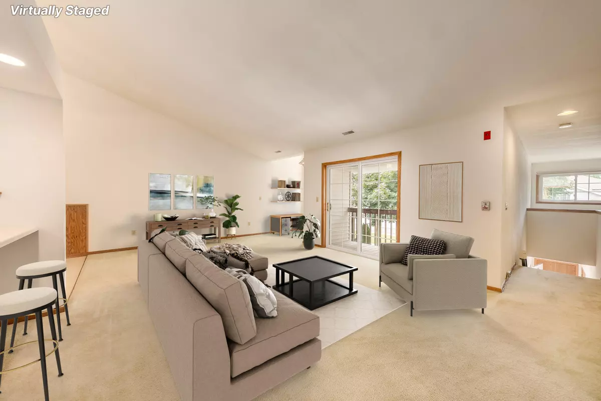 Cudahy, WI 53110,6208 S Creekside Dr Unit 5