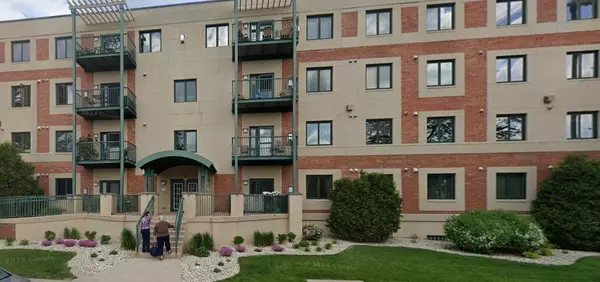 Shorewood, WI 53211,3710 N Oakland Ave Unit 303