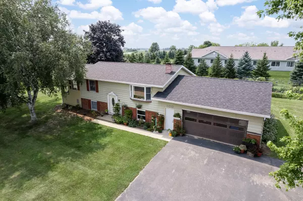 600 Welsh Rd, Watertown, WI 53098