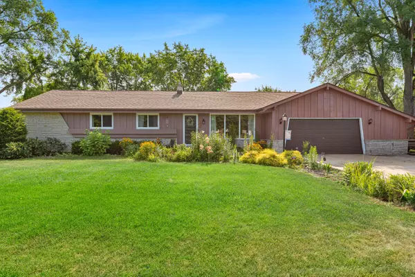 9234 N 60th St, Brown Deer, WI 53223