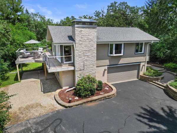 1018 Criglas Rd, Wales, WI 53183