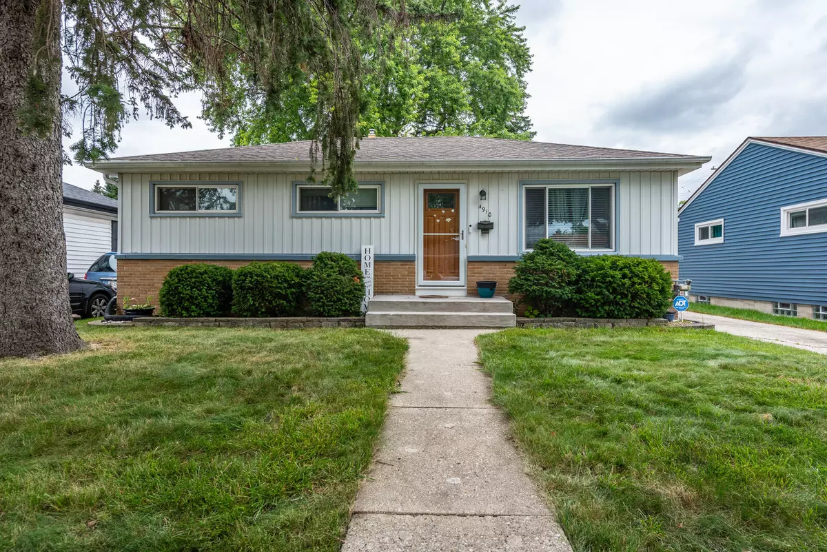 Milwaukee, WI 53220,4910 W Tesch Ave