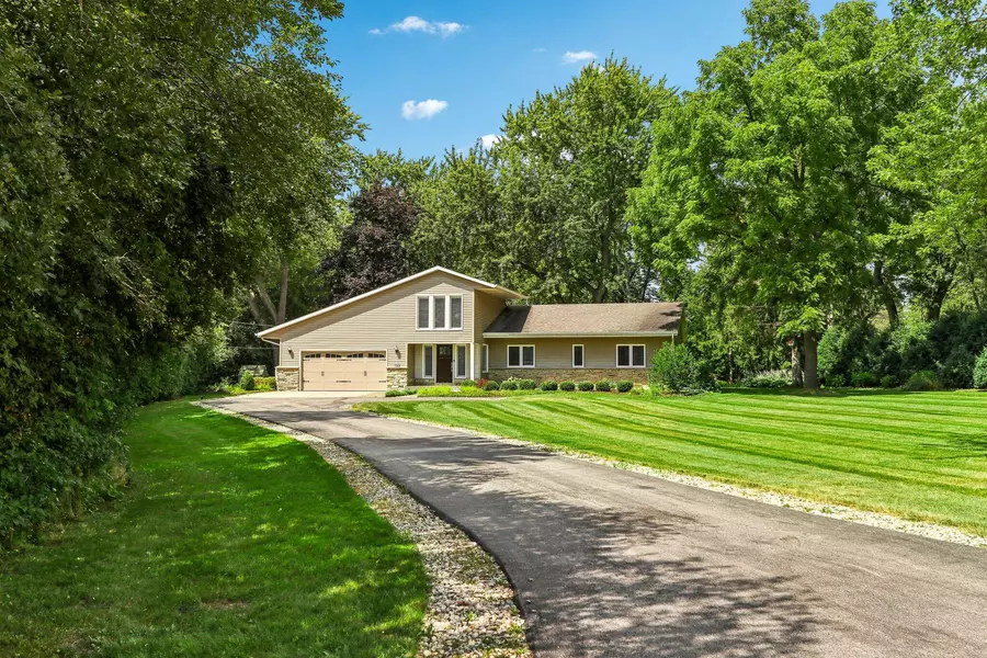 8414 W Poplar Dr, Mequon, WI 53097