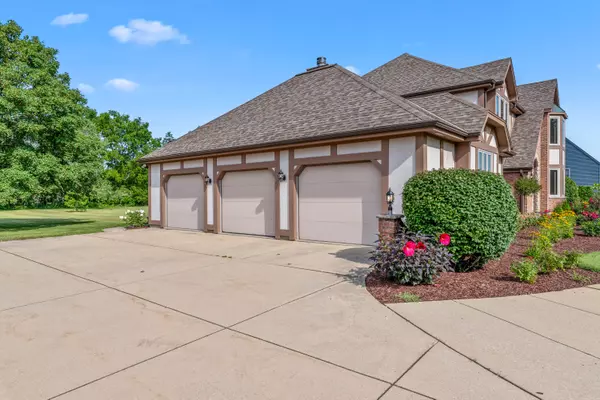 Mequon, WI 53097,11903 N Solar Ave