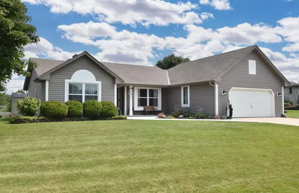 6671 High Hill Cir, Caledonia, WI 53402