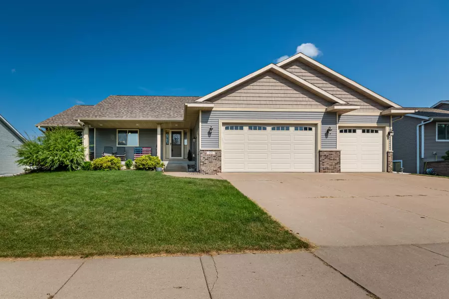 511 Granum St, Holmen, WI 54636