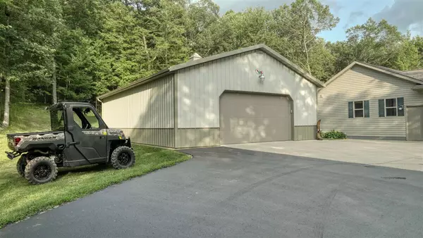 Hixton, WI 54635,N7418 S SECHLERVILLE Rd