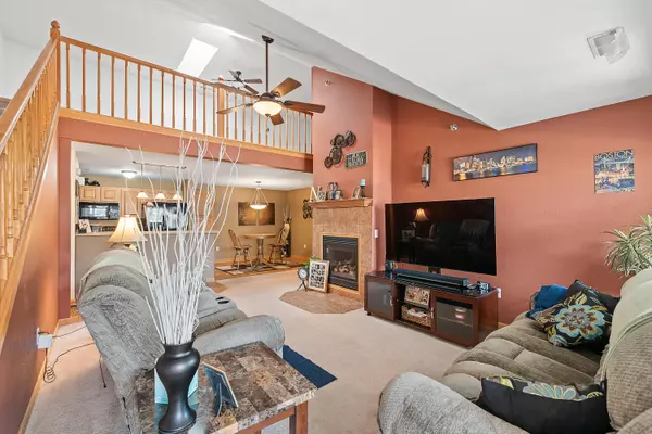 West Bend, WI 53090,460 N Silverbrook Dr Unit 206